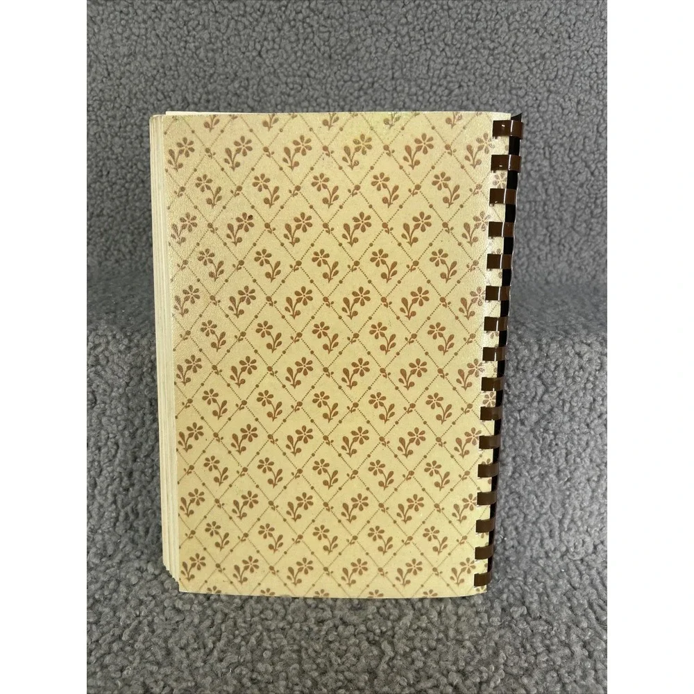 Calico‎ Cupboards Cookbook